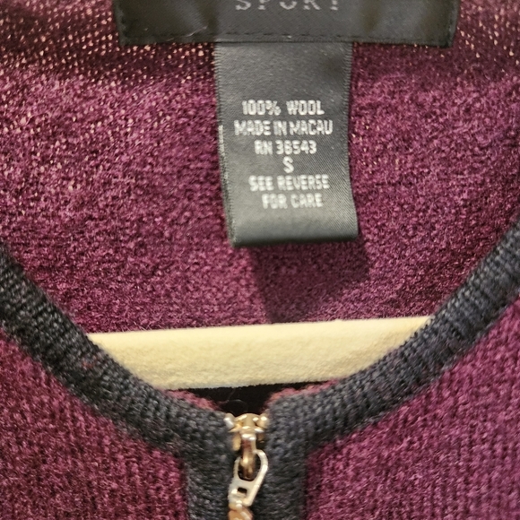 GEOFFREY BEENE BURGUNDY 100% Wool Zip Up Sweater size S - Picture 4 of 10